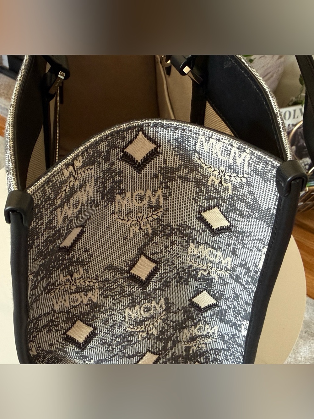 MCM Large Logo Monogram Tote in Gray and Black - Picture 5 of 16
